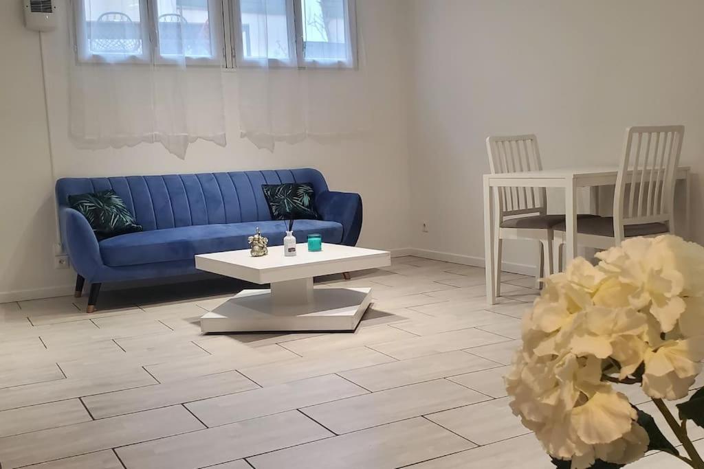 Tulsa Home - Superbe Appartement De Deux Chambres - Avec Terrasse Privee Osny Ngoại thất bức ảnh