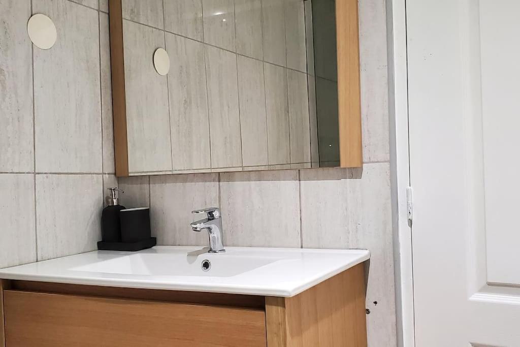 Tulsa Home - Superbe Appartement De Deux Chambres - Avec Terrasse Privee Osny Ngoại thất bức ảnh